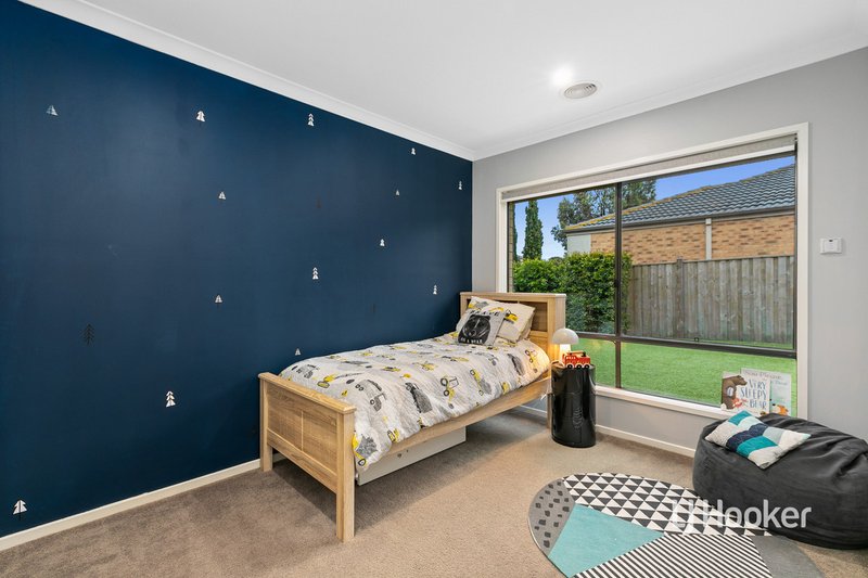 Photo - 16 Urchin Way, Point Cook VIC 3030 - Image 17