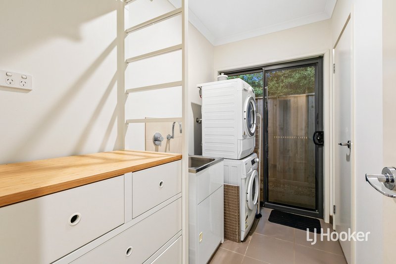 Photo - 16 Urchin Way, Point Cook VIC 3030 - Image 20