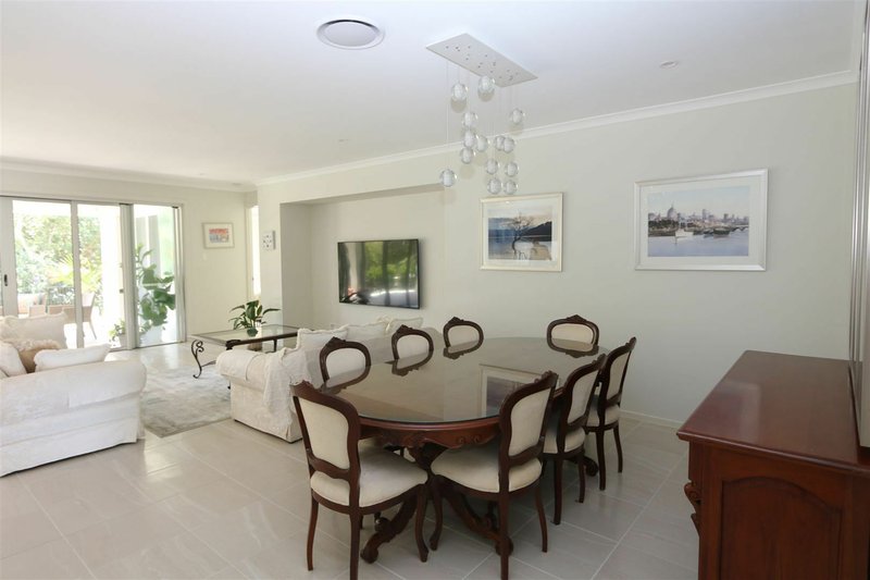 Photo - 16 Vanillalily Cl , Banksia Beach QLD 4507 - Image 3