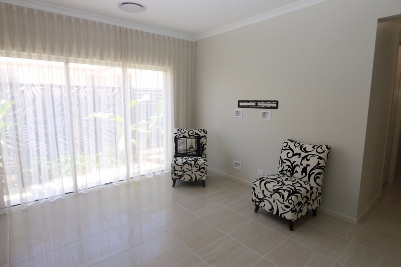 Photo - 16 Vanillalily Cl , Banksia Beach QLD 4507 - Image 11