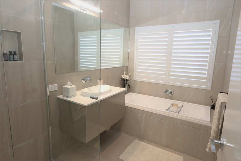 Photo - 16 Vanillalily Cl , Banksia Beach QLD 4507 - Image 9