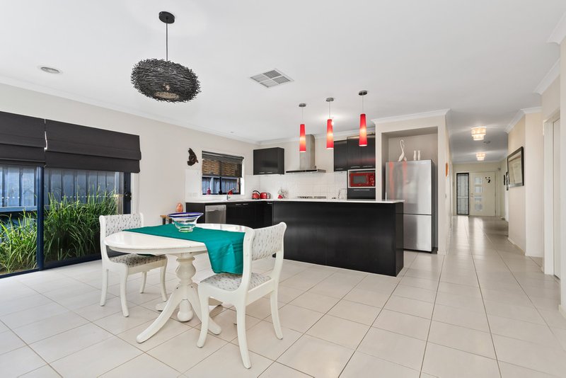 Photo - 16 Vasari Gardens, Mernda VIC 3754 - Image 3