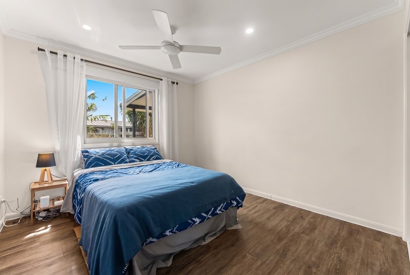 Photo - 16 Vautin Way, Eagleby QLD 4207 - Image 11