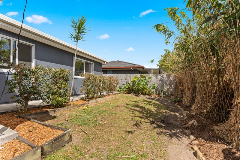 Photo - 16 Vautin Way, Eagleby QLD 4207 - Image 18