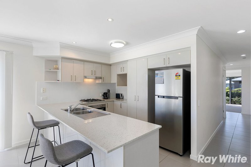 Photo - 16 Venus Street, Urraween QLD 4655 - Image 2