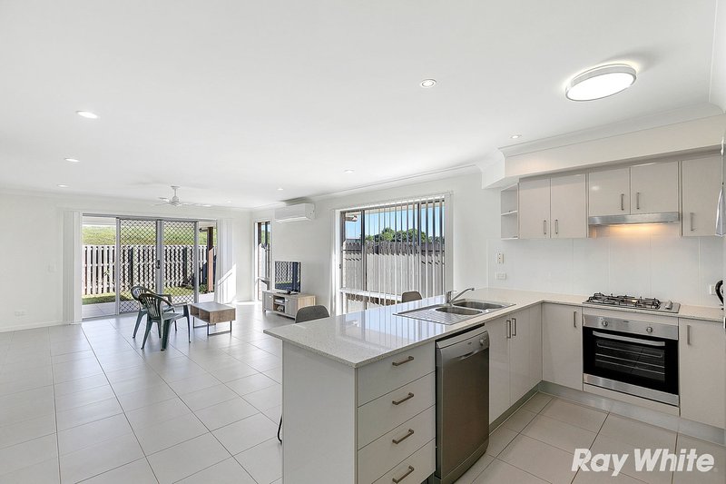 Photo - 16 Venus Street, Urraween QLD 4655 - Image 3