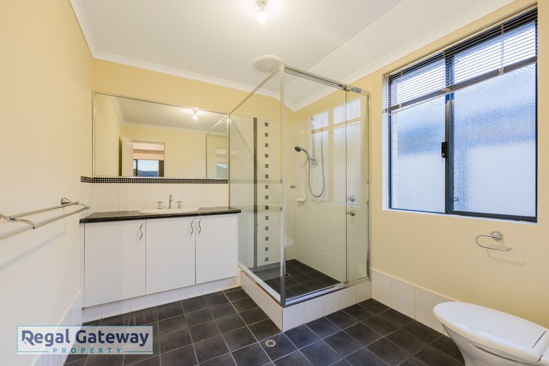 Photo - 16 Vermillion Way, Success WA 6164 - Image 4
