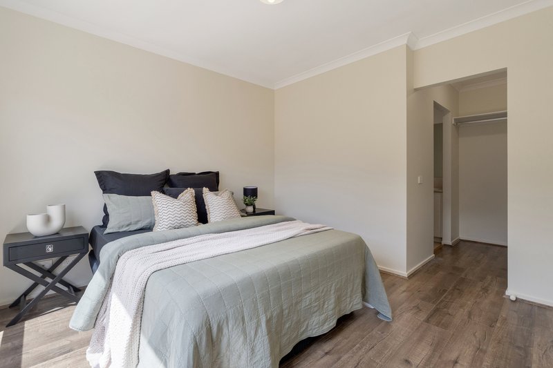 Photo - 16 Verona Street, Greenvale VIC 3059 - Image 8