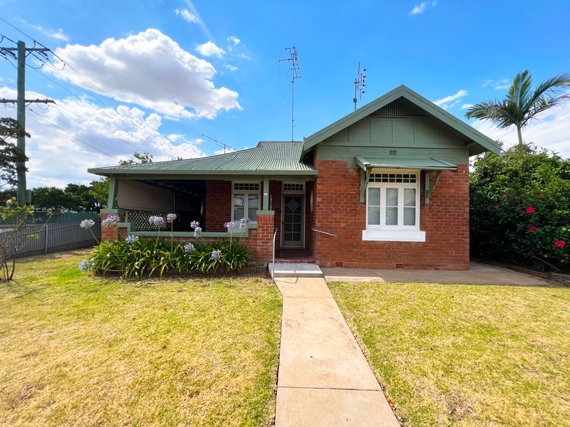 16 Victoria Street, Parkes NSW 2870