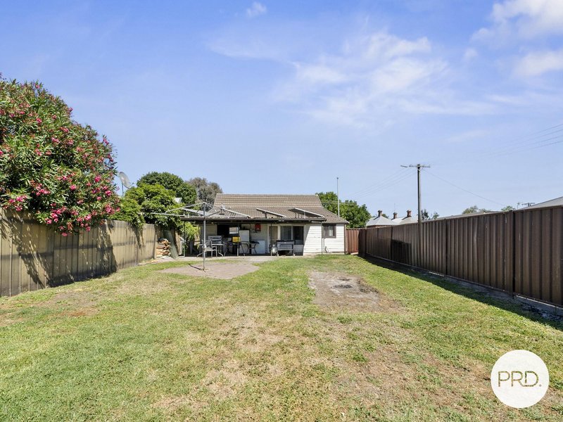 Photo - 16 Victoria Street, Seymour VIC 3660 - Image 8