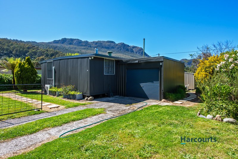 16 Victoria Street, Tullah TAS 7321