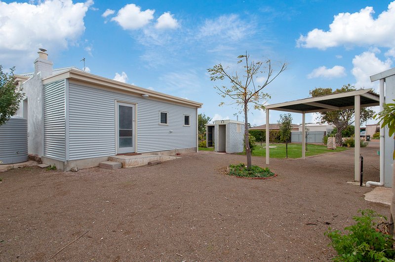 Photo - 16 Victoria Street, Wallaroo SA 5556 - Image 5