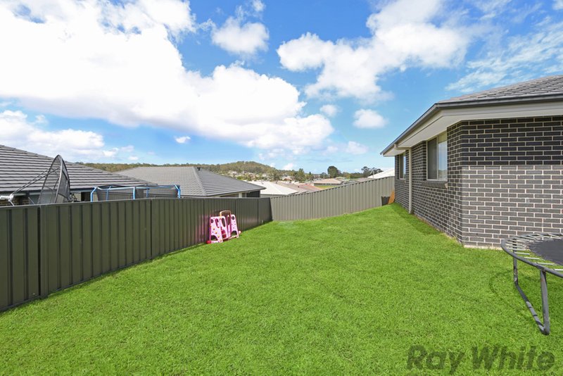 Photo - 16 Voyager Street, Wadalba NSW 2259 - Image 3