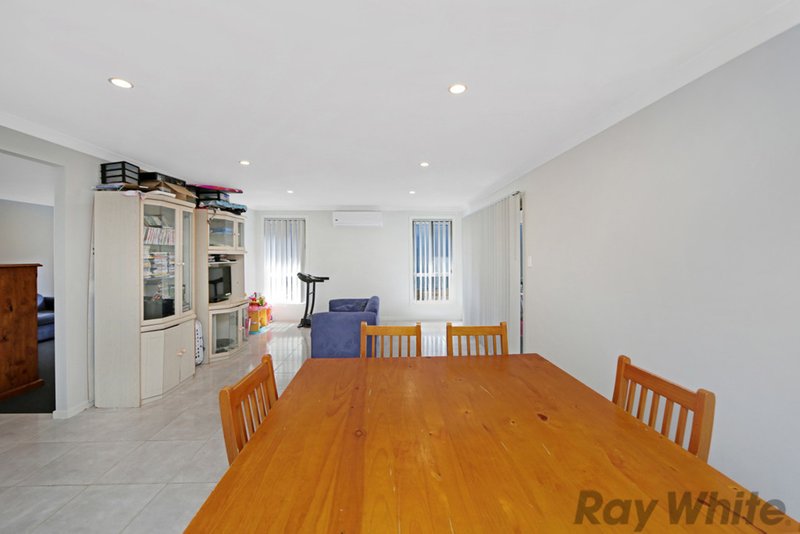 Photo - 16 Voyager Street, Wadalba NSW 2259 - Image 7