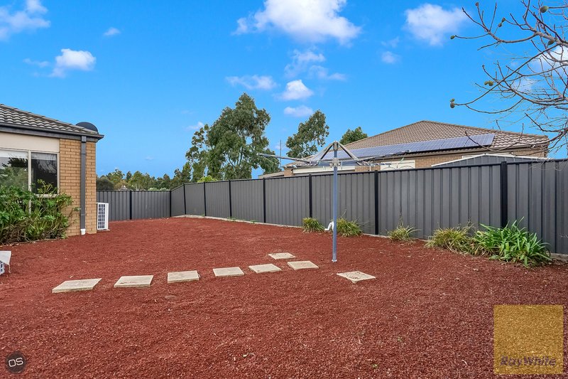 Photo - 16 Waldburg Grove, Tarneit VIC 3029 - Image 14