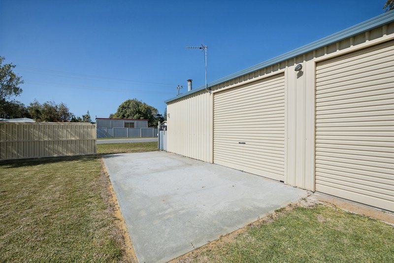 Photo - 16 Walker Avenue, Lancelin WA 6044 - Image 5