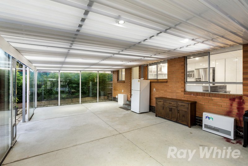 Photo - 16 Walker Road, Mount Waverley VIC 3149 - Image 10