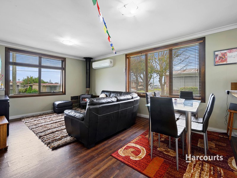 Photo - 16 Walker Street, Wynyard TAS 7325 - Image 3