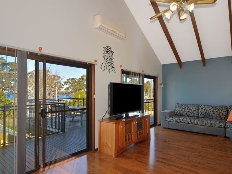 Photo - 16 Walmer Avenue, Sanctuary Point NSW 2540 - Image 5