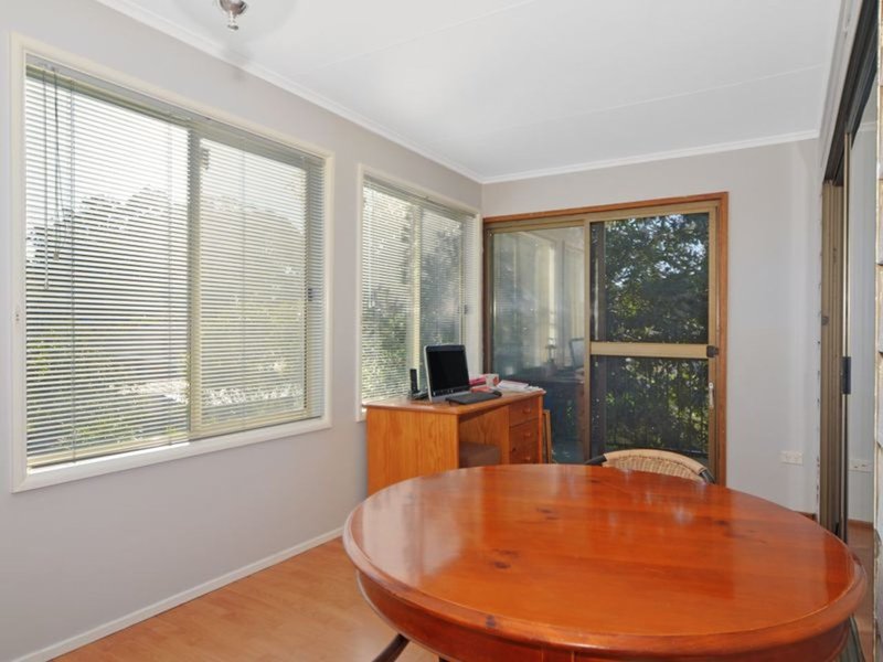 Photo - 16 Walmer Avenue, Sanctuary Point NSW 2540 - Image 15