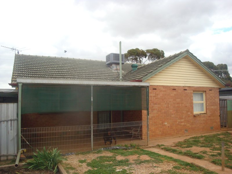 Photo - 16 Walpole Street, Davoren Park SA 5113 - Image 6