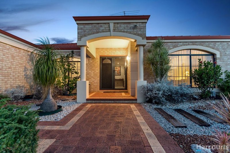 16 Wandana Grove, Currambine WA 6028