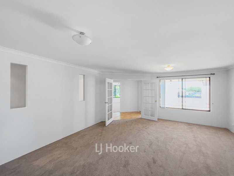 Photo - 16 Wandoo Road, Dalyellup WA 6230 - Image 4