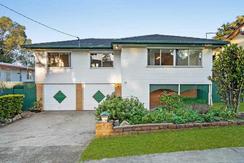 Photo - 16 Waratah Street, Albany Creek QLD 4035 - Image 1