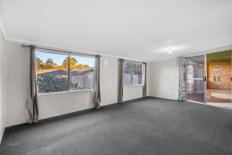 Photo - 16 Waratah Street, Albany Creek QLD 4035 - Image 10