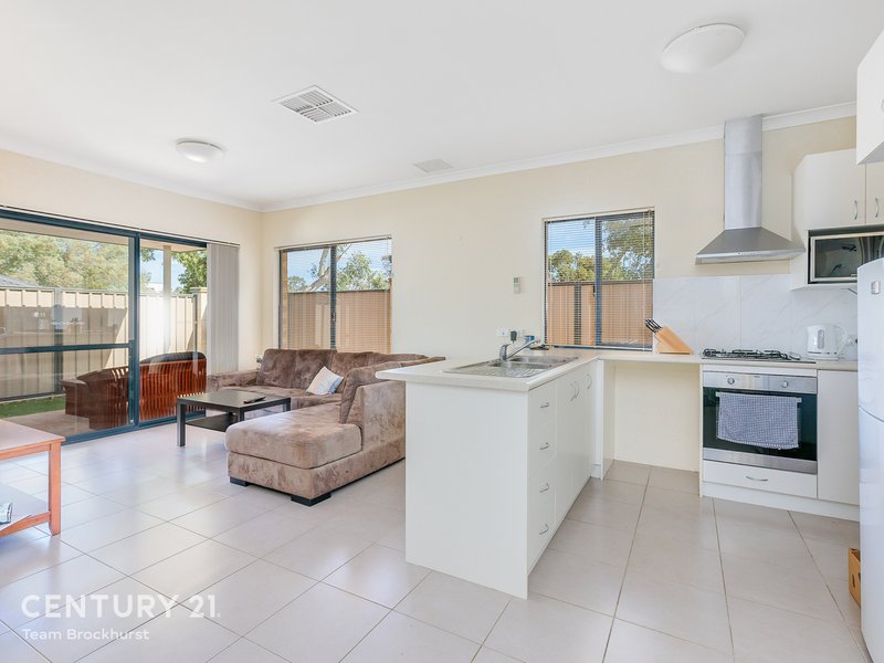 Photo - 16 Wardle Court, Piara Waters WA 6112 - Image