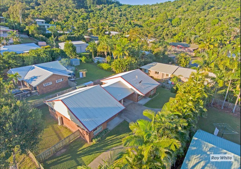 Photo - 1/6 Waringa Place, Yeppoon QLD 4703 - Image 2