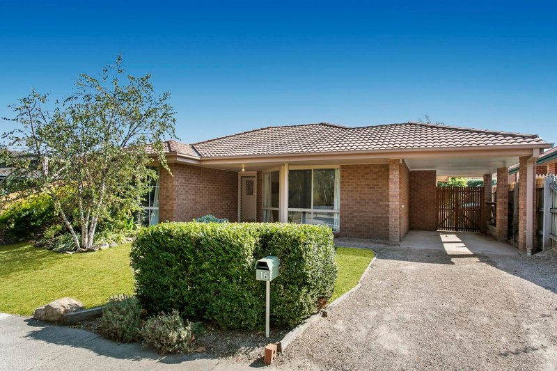 16 Warrawong Drive, Berwick VIC 3806