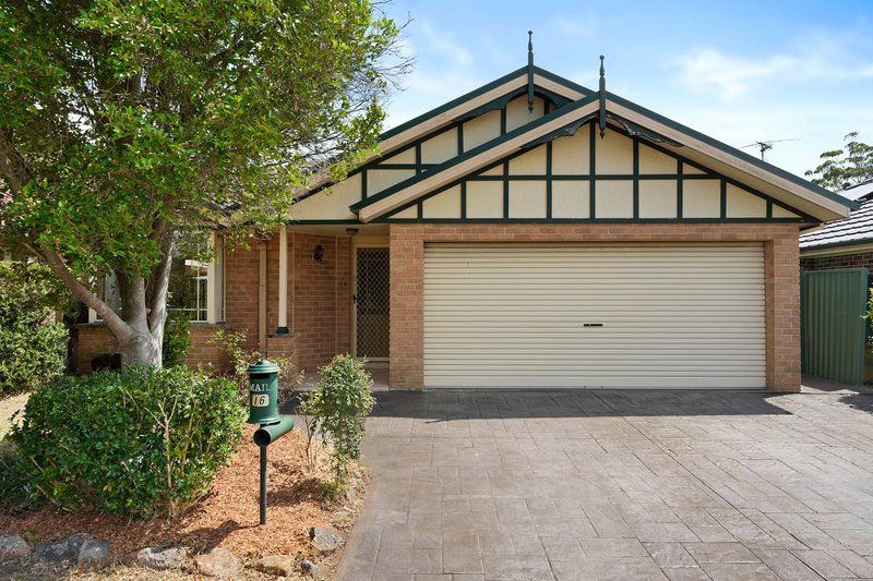 16 Warrego Court, Wattle Grove NSW 2173