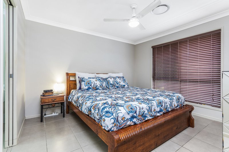 Photo - 16 Water Street, Kallangur QLD 4503 - Image 9