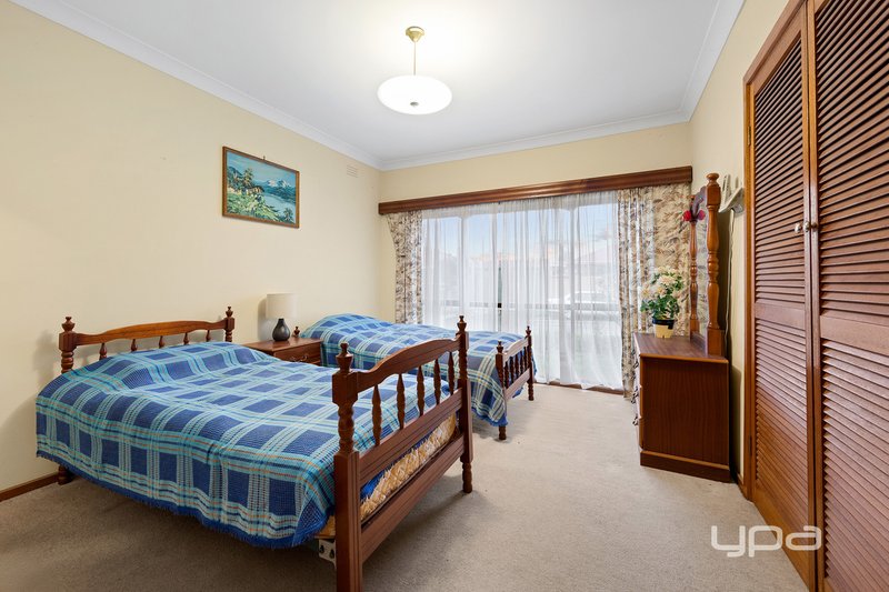 Photo - 16 Watford Road, St Albans VIC 3021 - Image 6