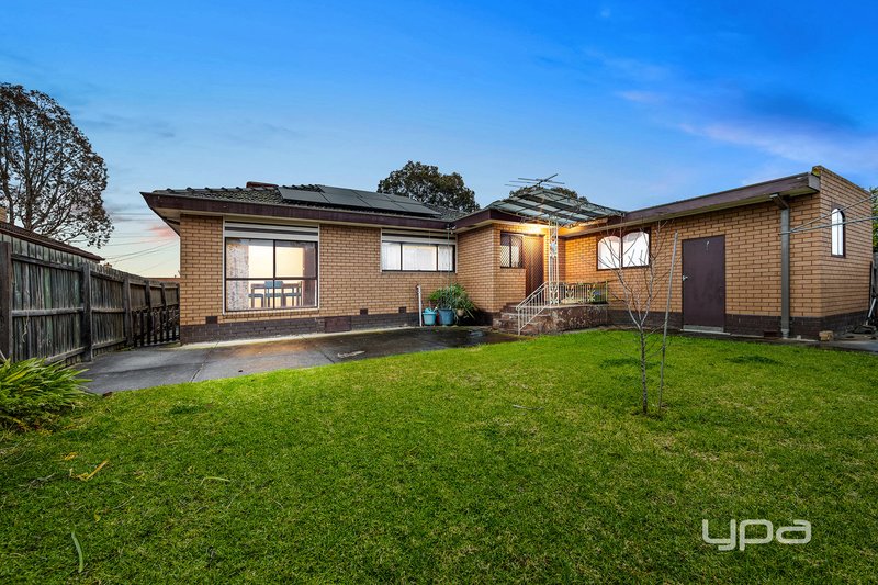 Photo - 16 Watford Road, St Albans VIC 3021 - Image 14