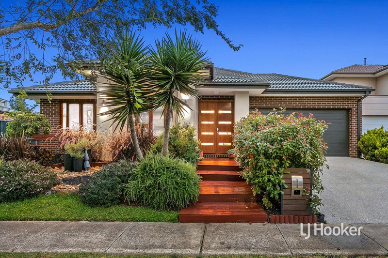 16 Waves Drive, Point Cook VIC 3030