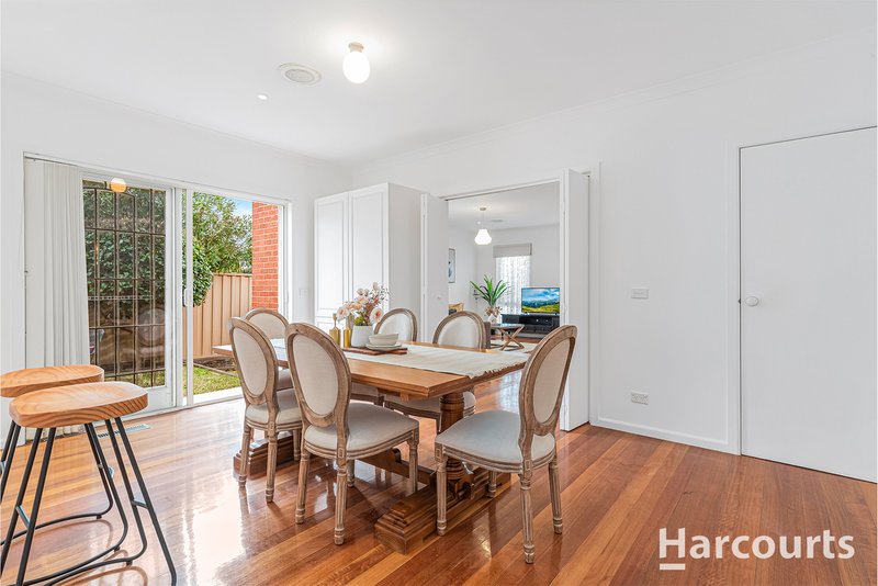 Photo - 16 Webb Street, Burwood VIC 3125 - Image 5