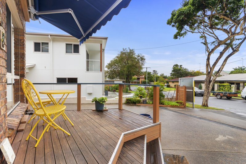 Photo - 1/6 Weeumba Street, Currumbin QLD 4223 - Image 9