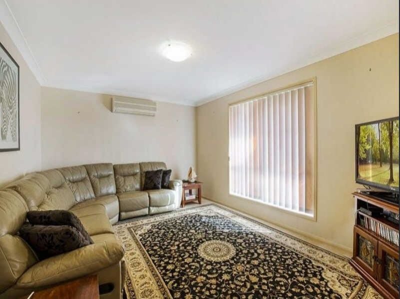 Photo - 16 Weir Court, Harristown QLD 4350 - Image 2