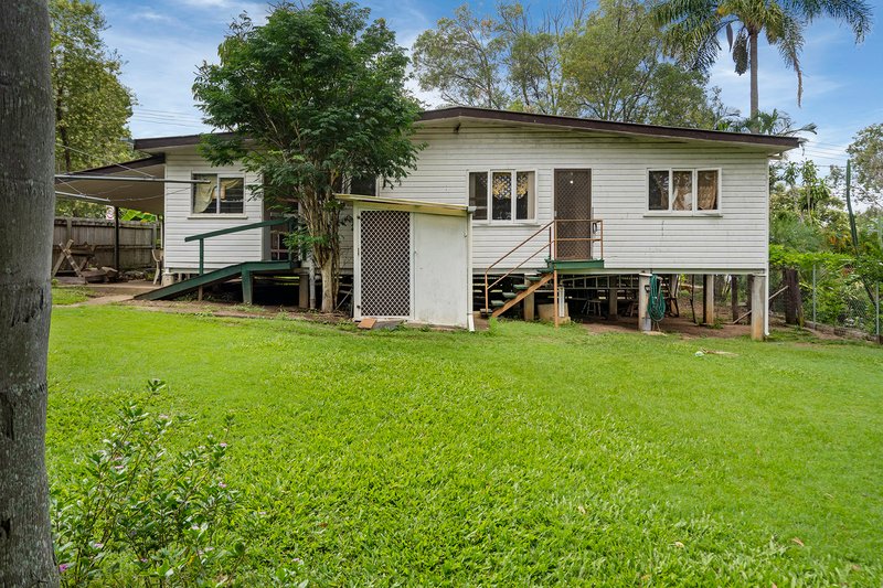 Photo - 16 Welbeck Street, Logan Central QLD 4114 - Image 2