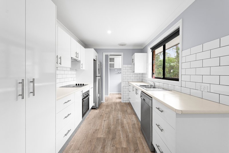 Photo - 16 Wellard Close, Medowie NSW 2318 - Image 5