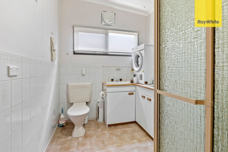 Photo - 16 Wellington Street, Kings Park VIC 3021 - Image 6