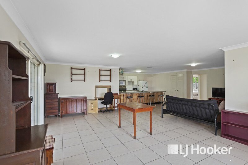 Photo - 16 Wentworth Court, Laidley North QLD 4341 - Image 5