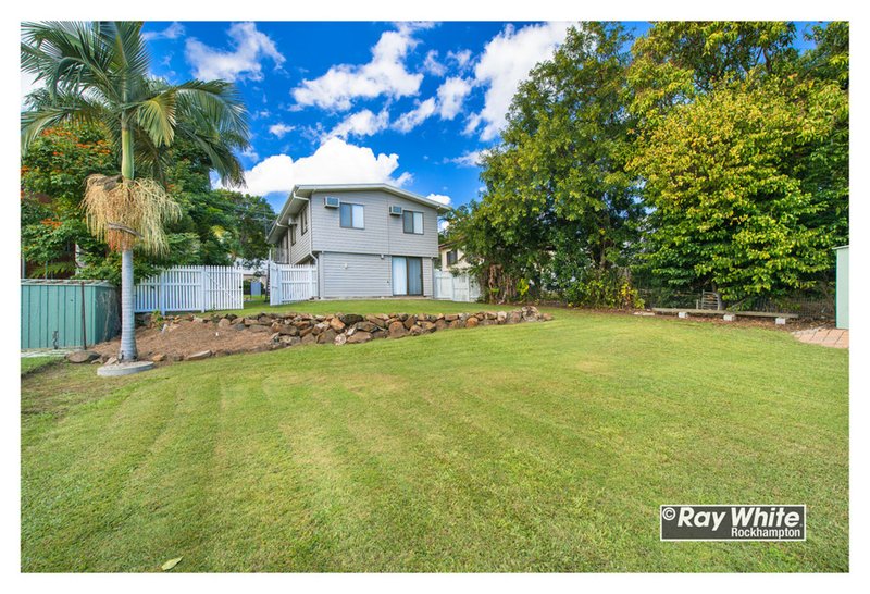 Photo - 16 Wentworth Terrace, The Range QLD 4700 - Image 6