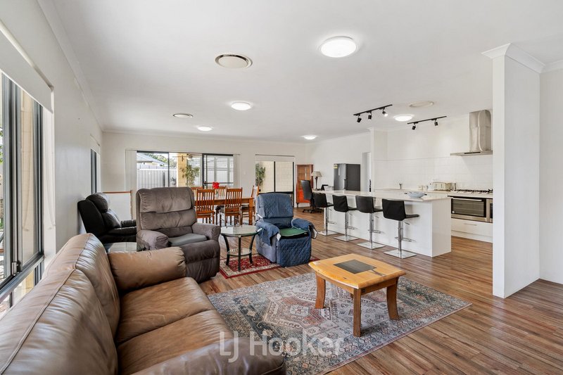Photo - 16 Werloo Approach, Capel WA 6271 - Image 3