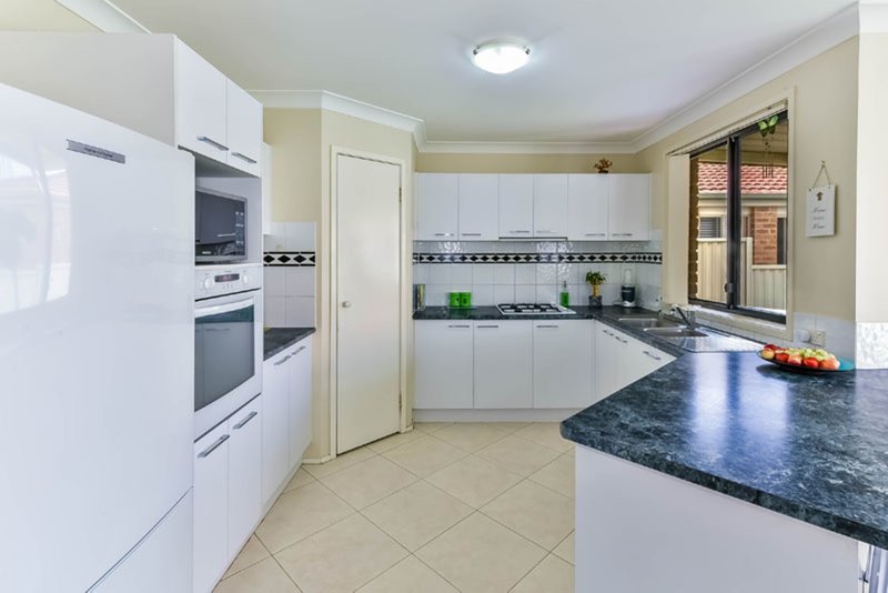 Photo - 16 Wheat Place, Horningsea Park NSW 2171 - Image 4