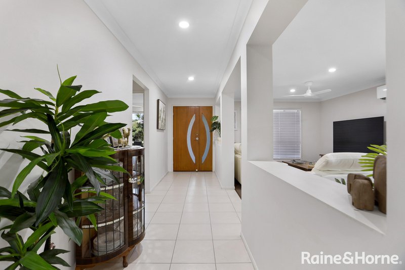 Photo - 16 Whitehaven Drive, Blacks Beach QLD 4740 - Image 11