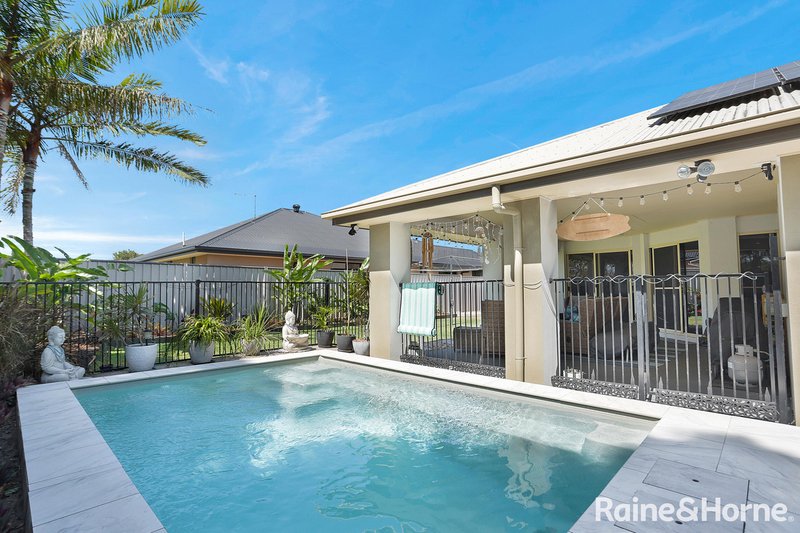 Photo - 16 Whitehaven Drive, Blacks Beach QLD 4740 - Image 18