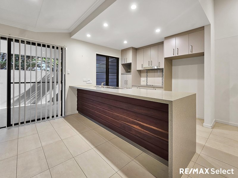 Photo - 1/6 Whitehaven Drive, Blacks Beach QLD 4740 - Image 2